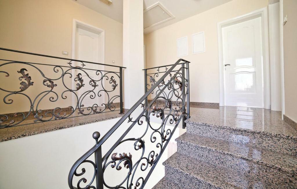 Villa Giulietta Kaštela エクステリア 写真